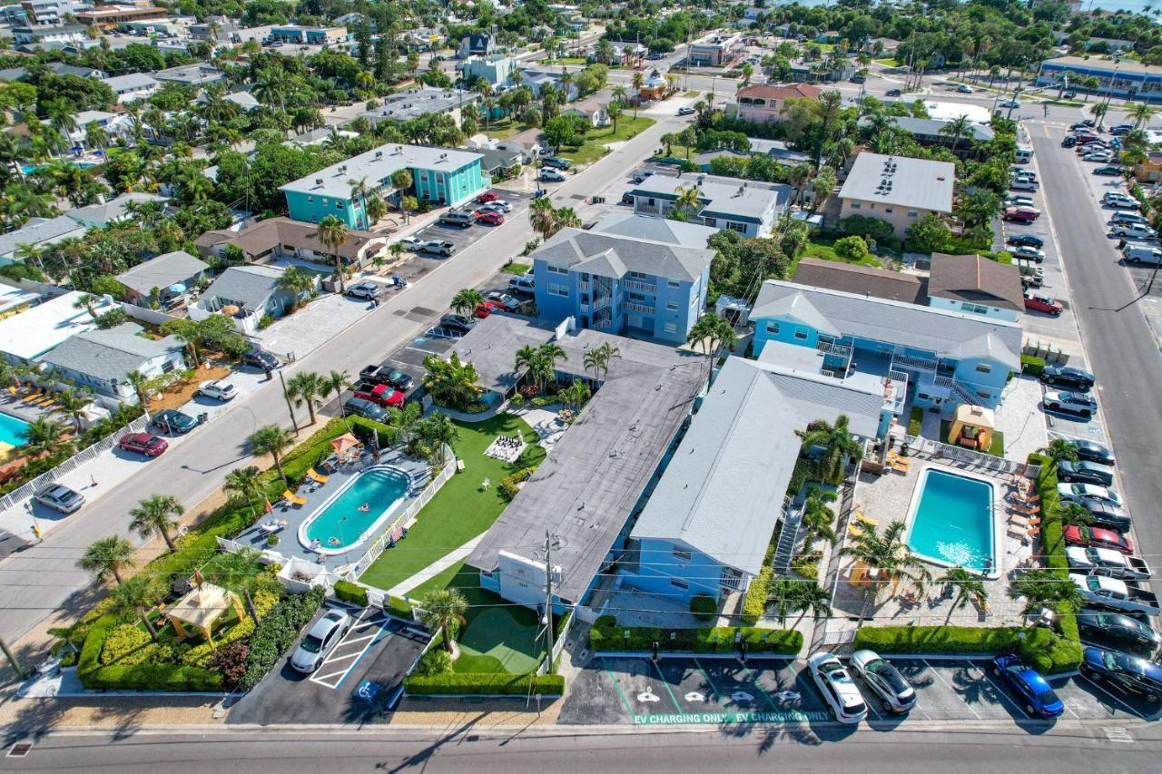 St. Pete Beach Suites Экстерьер фото