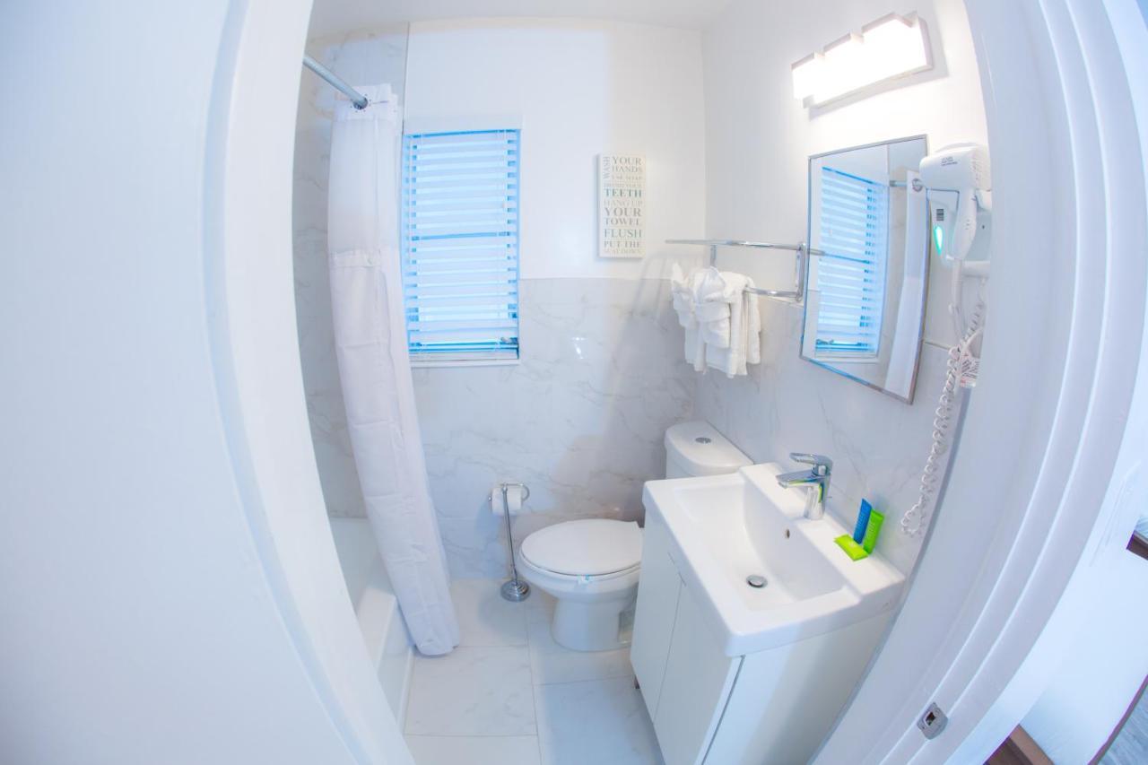 St. Pete Beach Suites Экстерьер фото