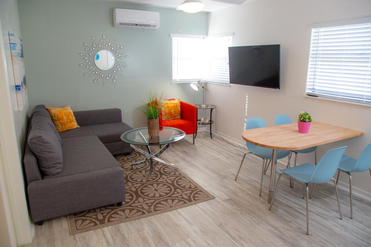 St. Pete Beach Suites Экстерьер фото