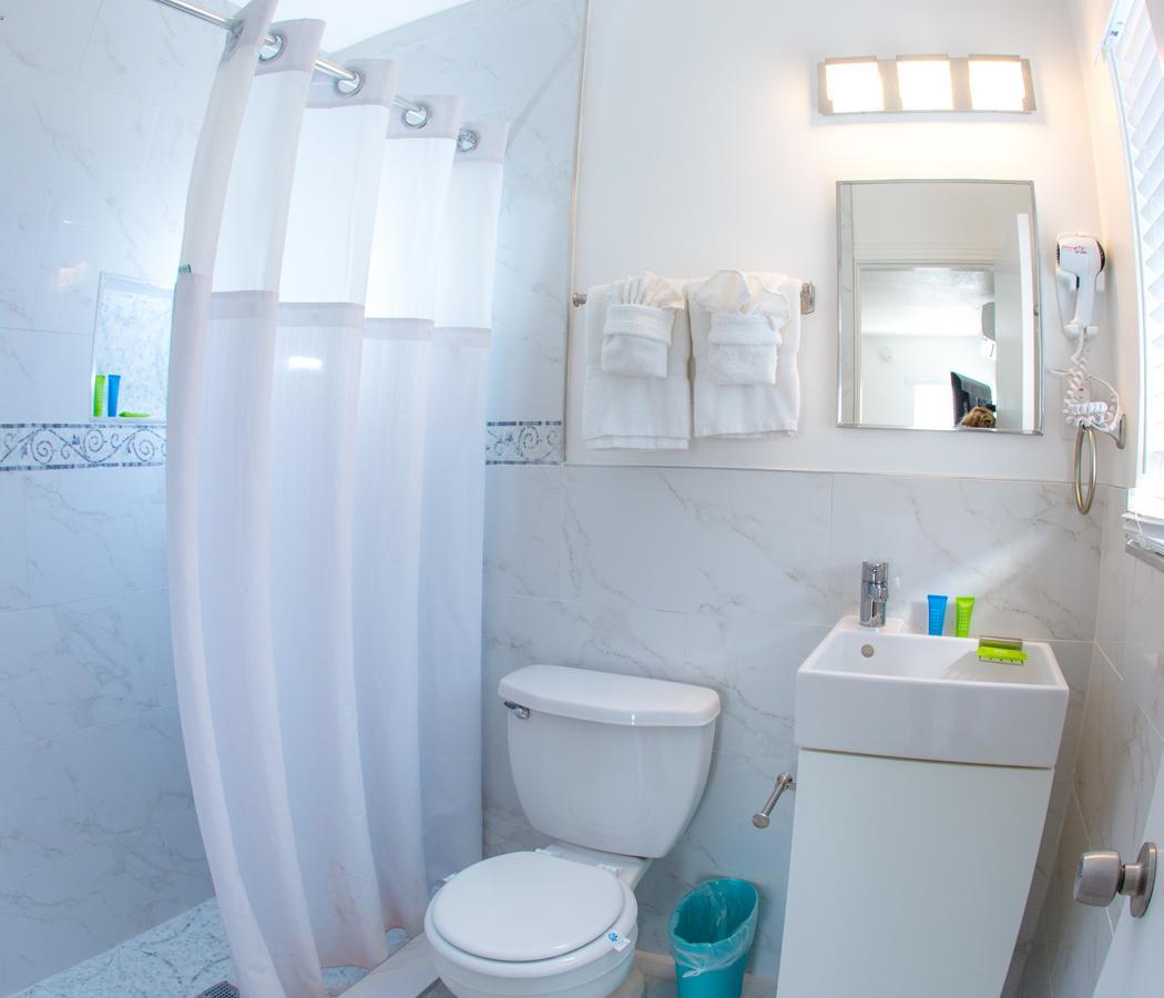 St. Pete Beach Suites Экстерьер фото