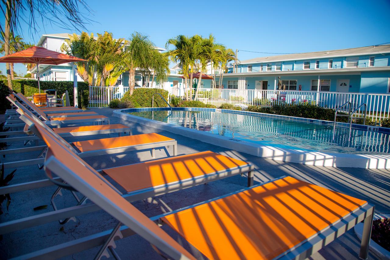 St. Pete Beach Suites Экстерьер фото