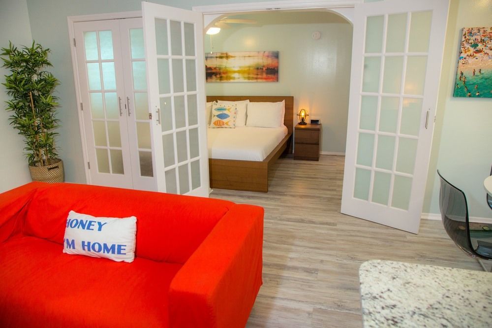 St. Pete Beach Suites Экстерьер фото