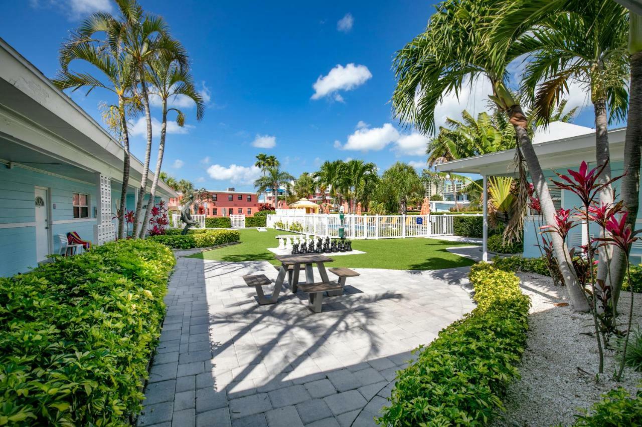 St. Pete Beach Suites Экстерьер фото