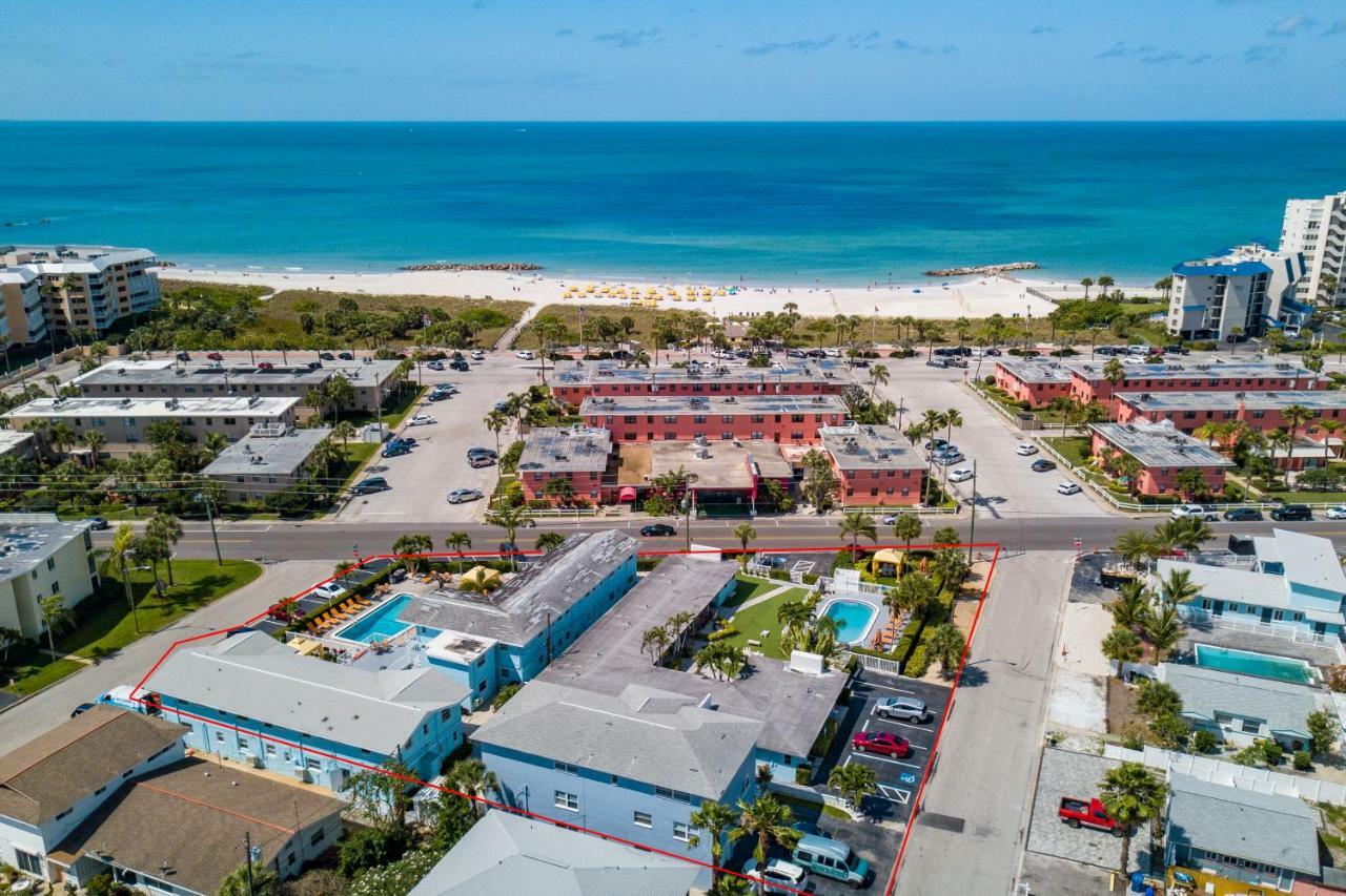 St. Pete Beach Suites Экстерьер фото