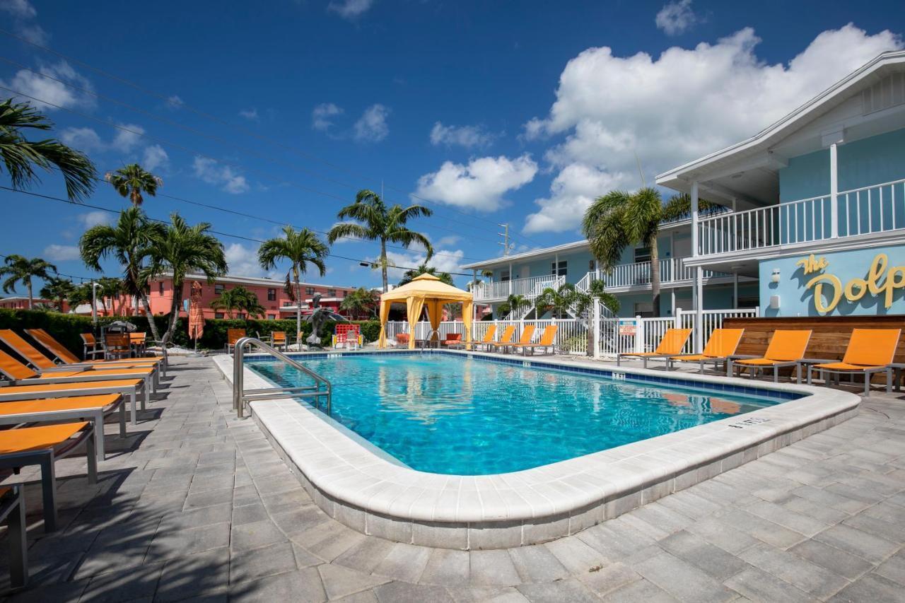 St. Pete Beach Suites Экстерьер фото